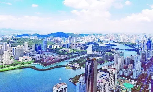 筼筜湖与厦门城市天际线